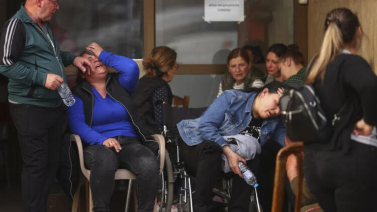 Έλληνας έχασε τον ανιψιό του στη Βόρεια Μακεδονία: «Άλλα παιδιά ποδοπατήθηκαν κι άλλα έπαθαν ηλεκτροπληξία»