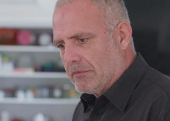 Η Γη της Ελιάς 10/3: Ο εθισμός του Στάθη με τον τζόγο αποκαλύπτεται – «Θα καταστραφεί!»