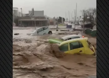 Συναγερμός σε ελληνικό νησί – Πνίγηκε από την κακοκαιρία – Απαγόρευση κυκλοφορίας