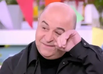 Μάρκος Σεφερλής: Η τραγική ιστορία με τον νεκρό αδελφό του – Σκοτώθηκε σε πανηγύρι σε ηλικία 3 ετών