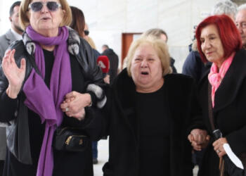 Ιάσονας Τριανταφυλλίδης: Τραγικές στιγμές για τη μητέρα του – Τη διώχνουν από το νοικιασμένο σπίτι