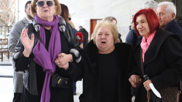 Ιάσονας Τριανταφυλλίδης: Τραγικές στιγμές για τη μητέρα του – Τη διώχνουν από το νοικιασμένο σπίτι