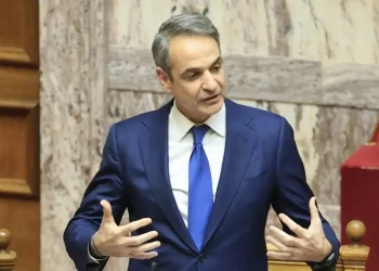 Ανατροπή από Μητσοτάκη: Αλλάζει ο νόμος για τους υπουργούς – Έρχονται αυξήσεις σε κατώτατο μισθό και ένστολους!