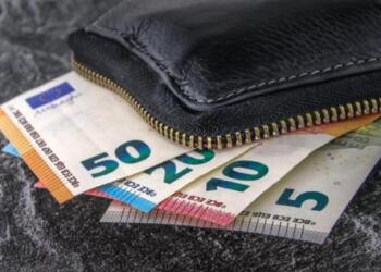 Σαν… ψέμα ο νέος κατώτατος μισθός: Αυτό είναι το ποσό που ανακοινώνεται την 1η Απριλίου