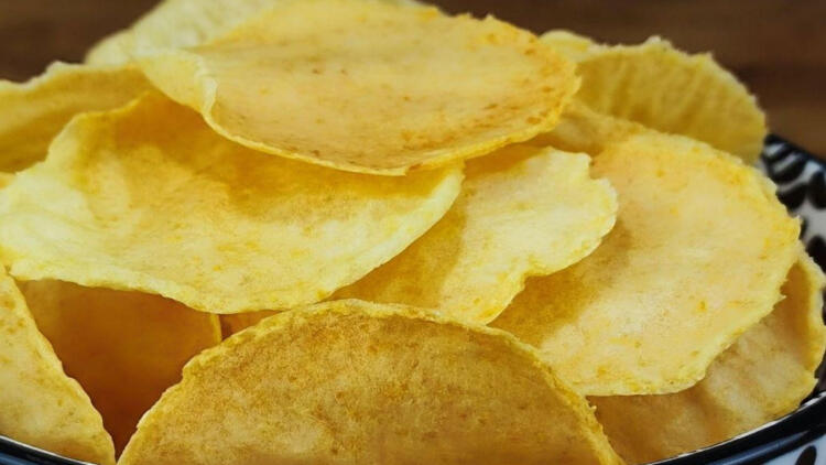 Μεγάλη προσοχή: Ανακαλούνται γνωστά πατατάκια από την αγορά