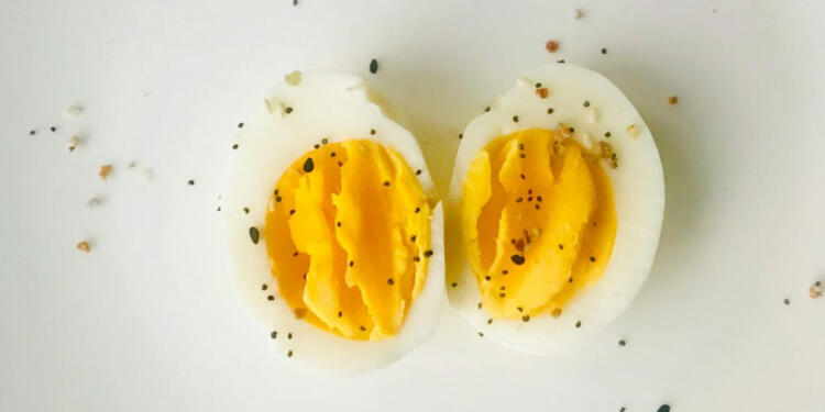 Προσοχή: Δείτε τι θα συμβεί στο σώμα σας αν φάτε 3 αυγά για μια βδομάδα