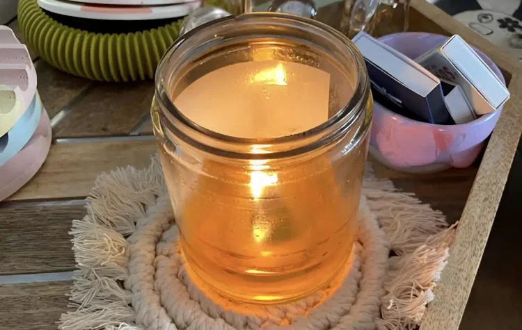 Τα κεριά και άλλα 2 τοξικά αντικείμενα που πρέπει να πετάξετε από το σπίτι, σύμφωνα με γιατρό του Χάρβαρντ