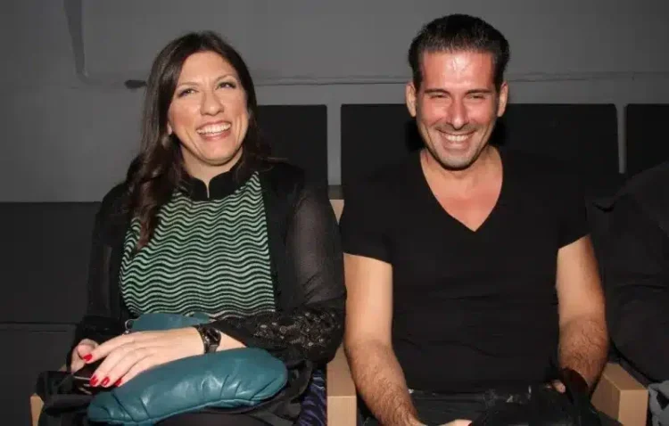 Τα άλλαξε όλα μετά το διαζύγιο: Η Ζωή Κωνσταντοπούλου «λιώνει» από έpωτα για τον γοητευτικό ηθοποιό σύντροφό της