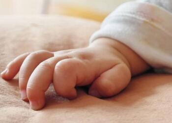 Τραγωδία στην Εύβοια: Νεκρό βρέφος – Έχει χάσει και άλλο παιδί η οικογένεια