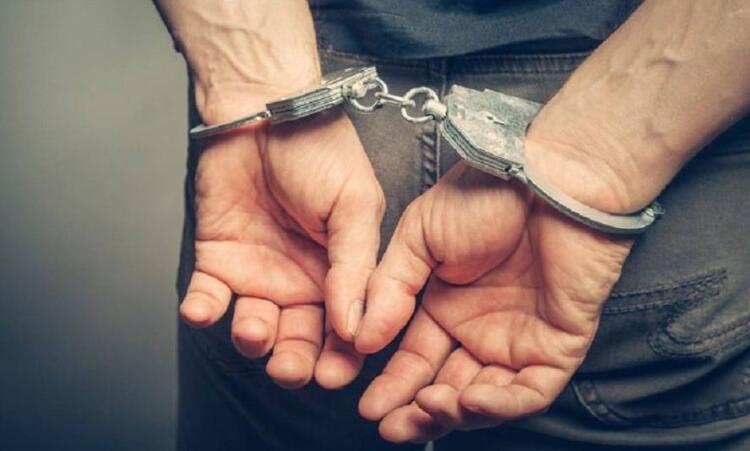 Αυτός είναι ο γνωστός τραγουδιστής που διακινούσε κοκαΐνη – Το ντουέτο που τον έκανε διάσημο