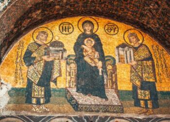 Ακάθιστος Ύμνος: Η «μυθική» ιστορία του ύμνου που ψάλλεται σήμερα (4/4) στην Εκκλησία μας