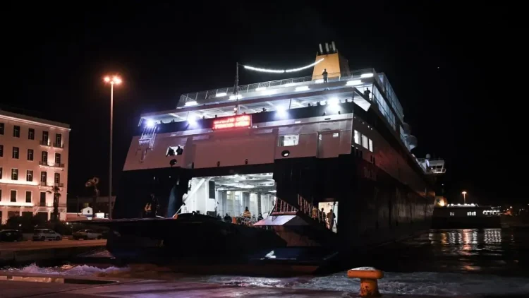 Ελλάς το μεγαλείο σου: 220 επιβάτες έβγαλαν εισιτήριο για Σύρο ενώ πήγαιναν Πειραιά