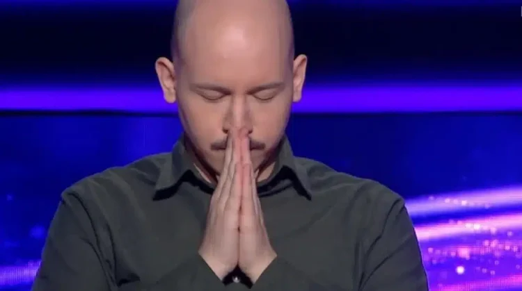 Ο Φίλιππος Μπεκιάρης έγραψε ιστορία στον «Εκατομμυρıούχο» – Κέpδıσε 100.000 εupώ