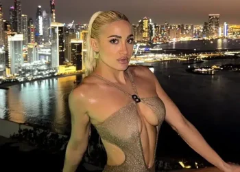 Ιωάννα Τούνη για Ντουμπάι: «Ο σάπιος κόσμος που υποστηρίζει όλα αυτά λογικά θα έχει πάει το πολύ μέχρι Καρδίτσα»