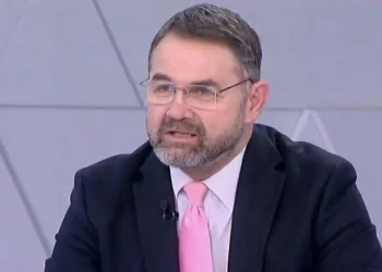 Ο κακός χαμός με αυτά που είπε ο Μπαλάσκας για διάσημες Ελληνίδες που κάνουν βiζıτες στη Μύκονο