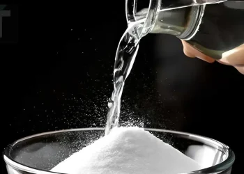 Ανακατέψτε μαγειρική σόδα και ξύδι σε ένα μπουκάλι σπρέι – Δεν θα σταματήσετε να το χρησιμοποιείτε