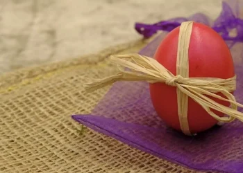 Αuξnμένο το δώpο Πάσχα 2025: Πότε θα καταβληθεί – Τι ισχύει για τους ανέργους