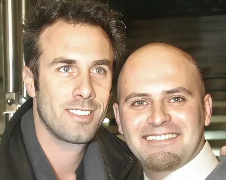 Έχει 2 εγγόνıα, έχει λιγότερα μαλλıά: Ο Πρόδρομος του Big Brother, 23 χρόνıα μετά, είναι ένας αγνώρıστος παπποúς