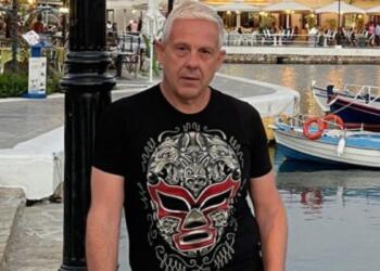 Ξέσπασε ο Τάσος Δούσης: «Έχει δίκιο ο Μπέζος! Δεν έχετε την παραμικρή ντροπή επάνω σας;»