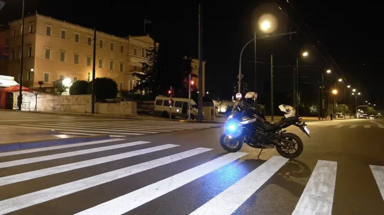 Τηλεφώνημα για βόμβα στη Βουλή – Συναγερμός στην Ελληνική Αστυνομία και την Πυροσβεστική