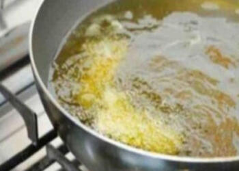 Μεγάλη προσοχή: Μην χρησιμοποιήσετε ποτέ ξανά αυτό το λάδι στο τηγάνισμα!