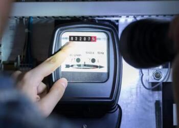 Δεν το ξέρει ούτε ο λογιστής σου: Βγήκε επίδομα ρεύματος για το 2025 – Κάνεις αίτηση και παίρνεις έως και 1.000 ευρώ έκπτωση