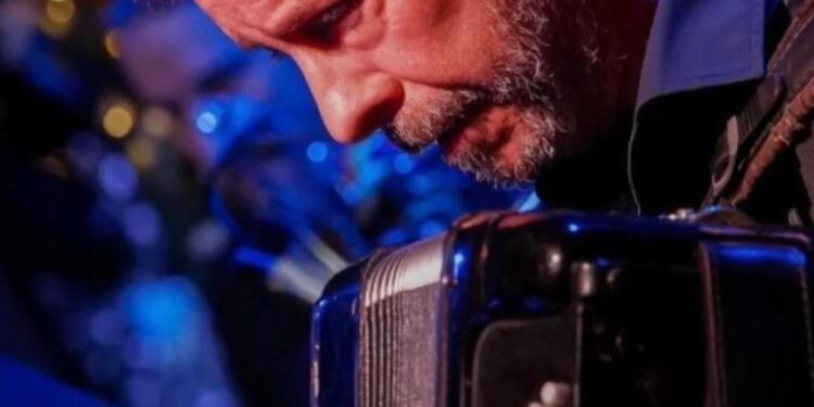 Πέθανε ξαφνικά ο καλλιτέχνης Βασίλης Δρογκάρης