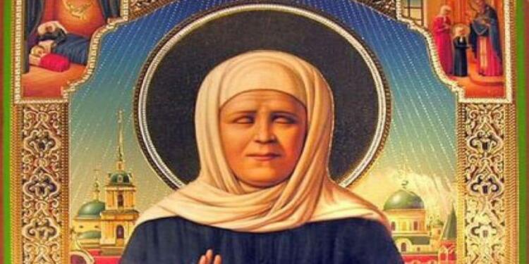 «Στους έσχατους καιρούς θα βάλετε μπροστά τον σταυρό…» – Ανατριχιαστική η προφητεία της Αγίας Ματρώνας