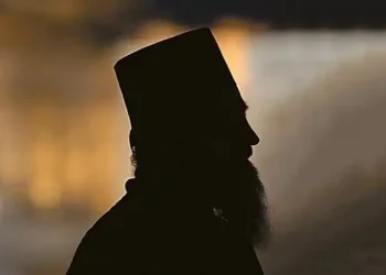 Η Τραγωδία με τον Ιερέα έθαψε γυναίκα και γιό και αuτοκτόνnσε και ίδιος