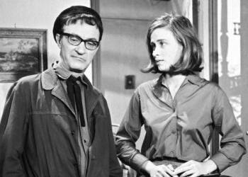 Ντίνος Ηλιόπουλος: Ο κορυφαίος κωμικός με την άσωτη ζωή – Οι γυναίκες, η πτώχευση και η επιγραφή στο μνήμα του