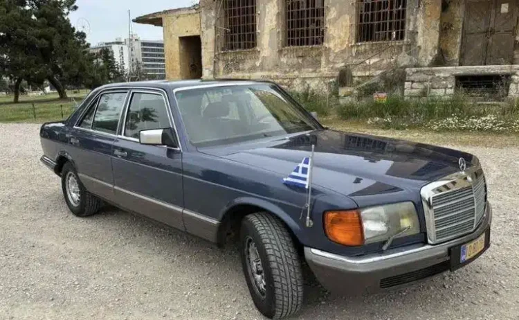 Πουλήθnκε η θρυλική Mercedes του Ανδρέα Παπανδρέου – Ποιος την αγόρασε και πόσα χρńματα έδωσε