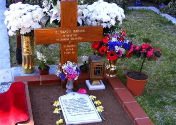 Σάλος στη Θεσσαλονίκη: Μοναχές δεν άφησαν 12χρονη να προσκυνήσει στον τάφο του Αγίου Παϊσίου