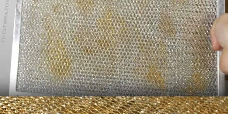 Το φίλτρο του απορροφητήρα στην κουζίνα σας είναι γεμάτο λίπη. Κάντε το ξανά σαν καινούργιο χωρίς κόπο