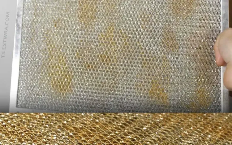 Το φίλτρο του απορροφητήρα στην κουζίνα σας είναι γεμάτο λίπη. Κάντε το ξανά σαν καινούργιο χωρίς κόπο