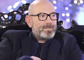 Γιώργος Λάγιος: «Πρέπει να φύγει η προσευχή από το σχολείο διότι είναι προσηλυτιστικό πράγμα»