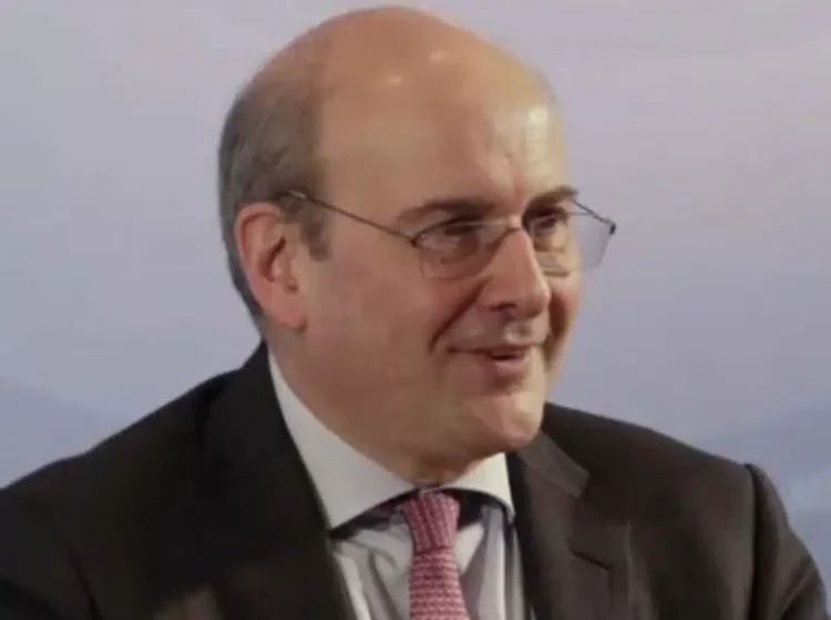 Χατζηδάκης: «Η Ελλάδα είναι πλέον επιλογή επιστροφής – Επέστρεψαν 400.000 από τους 600.000 της γενιάς brain drain»