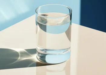 Πώς να πίνετε σωστά νερό για να φροντίζετε την υγεία σας