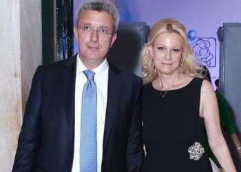 «Φτυστοί» ο Νίκος Χατζηνικολάου: Η φοβερή ομοιότητα με τους δύο γιους του από το γάμο με την Κρίστη Τσολακάκη