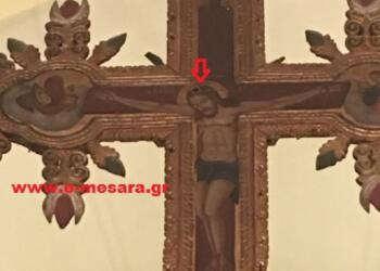 Δε λογαριάζω παπά τη πίστη σου» φώναξε και πυροβόλησε τον Εσταυρωμένο. Όταν ο Τούρκος πυροβόλησε το Χριστό στο κεφάλι και το θαύμα που ακολούθησε…