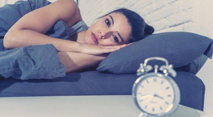 Δεν σας κολλάει ύπνος, τότε αυτή η βιταμίνη σας λείπει