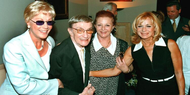 Ντίνος Ηλιόπουλος: Σαν σήμερα (04/06/2001) έφυγε από την ζωή – Η επιτυχία, η πτώχευση, οι δύο γάμοι και ο έρωτας με τη Φόνσου