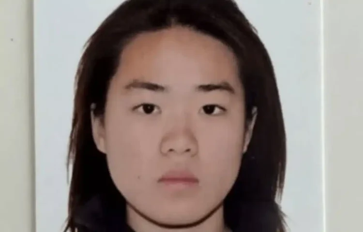 Πανελλήνιες 2025: Mαθήτρια με καταγωγή από την Κίνα έγραψε 19.080 μόρια