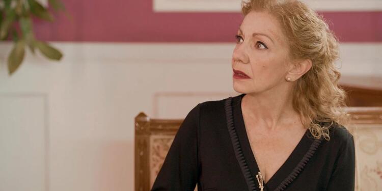 Η Γη της Ελιάς 19/6: Άγριο ξύλο στη Μάνη – Απλώνει χέρι στη γυναίκα του και τη χτυπάει άσχημα