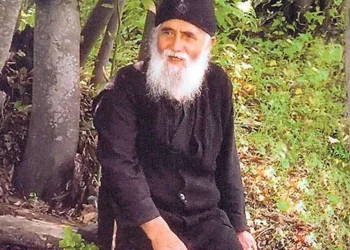 Αληθινή ιστορία: Ο Άγιος γέροντας Παΐσιος με έβγαλε από το αδιέξοδο