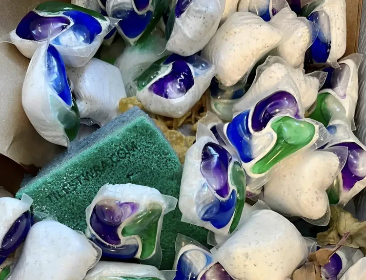 6 χρήσεις για τις κάψουλες πλυντηρίου πιάτων που δεν γνωρίζατε