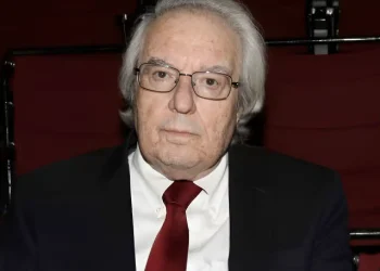 Μπαμπινιώτης: «Άδικες και απάνθρωπες οι πανελλήνιες – Εισαγωγή στα πανεπιστήμια με απολυτήρıο Λυκείου»