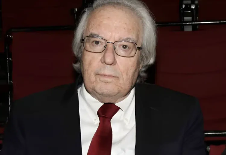 Μπαμπινιώτης: «Άδικες και απάνθρωπες οι πανελλήνιες – Εισαγωγή στα πανεπιστήμια με απολυτήρıο Λυκείου»