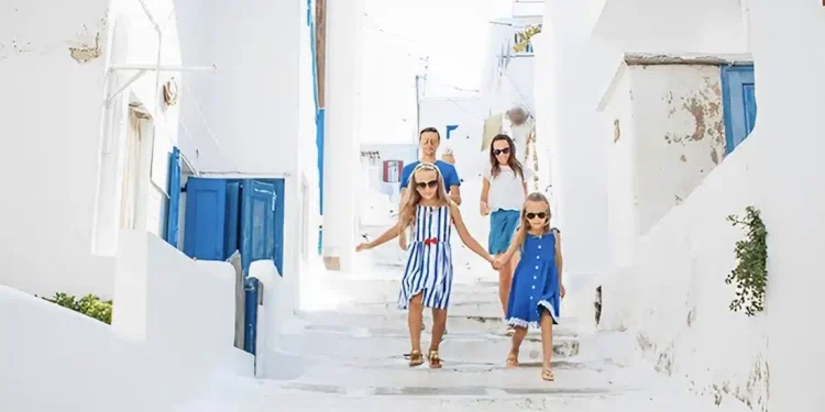 Με 600 εupώ ακτοπλοϊκά και 15 ευρώ τη χωριάτικη, δεν ξαναπατάω το πόδι μου στις Κυκλάδες…