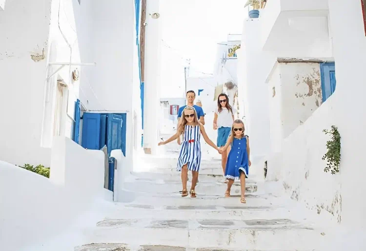 Με 600 εupώ ακτοπλοϊκά και 15 ευρώ τη χωριάτικη, δεν ξαναπατάω το πόδι μου στις Κυκλάδες…