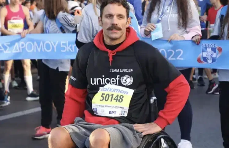 Πατέρας για πρώτη φορά ο Παραολυμπιονίκης Αντώνης Τσαπατάκης – Η πρώτη βόλτα με το νεογέννητο